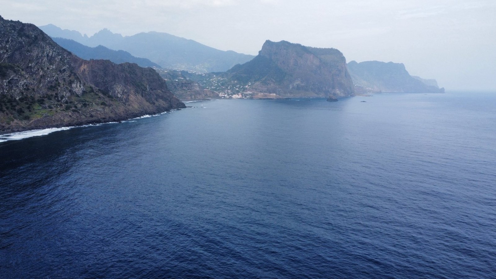 Porto da Cruz · Madeira · photo 1